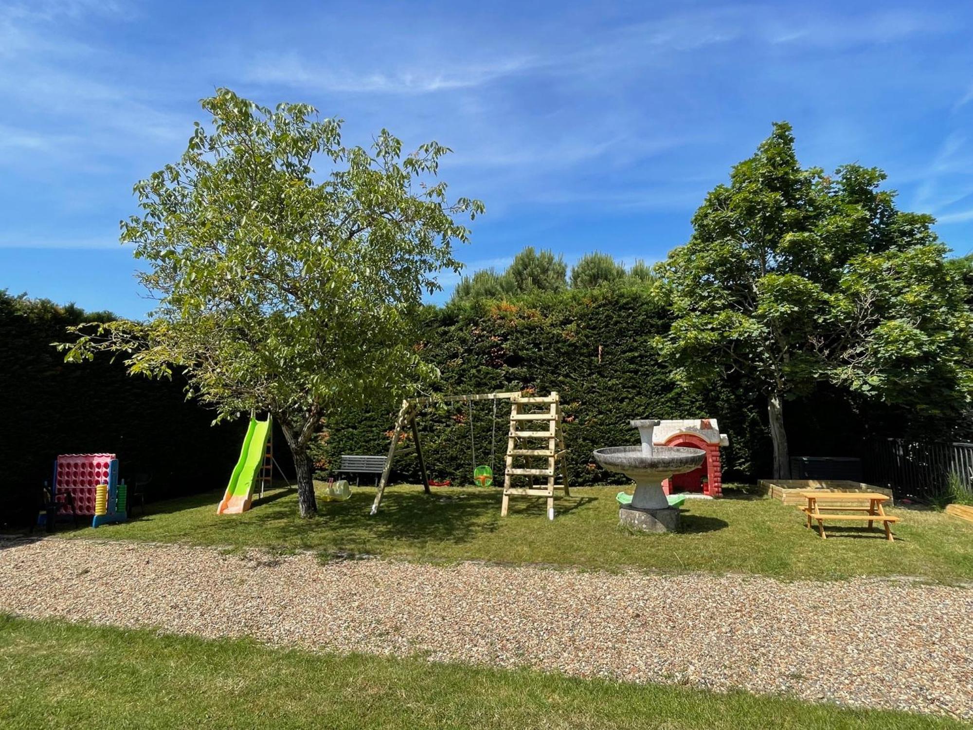 Le Clos Des Trois Provinces, Zoo De Beauval Noyers-sur-Cher Kültér fotó